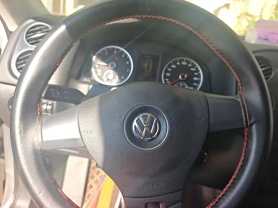 Tiguan 2016 280TSI automatic two-wheel drive Silk Road Style Edition купить на сайте DeffCars