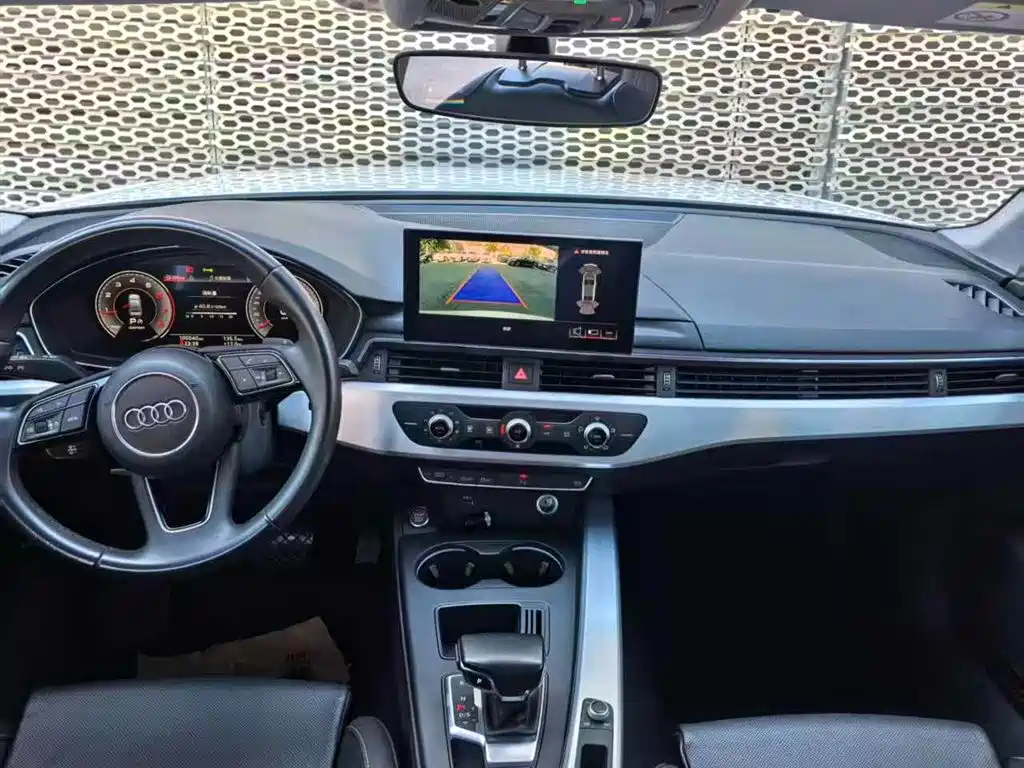 Audi A4L 2024 40 TFSI Fashion Dynamic купить на сайте DeffCars