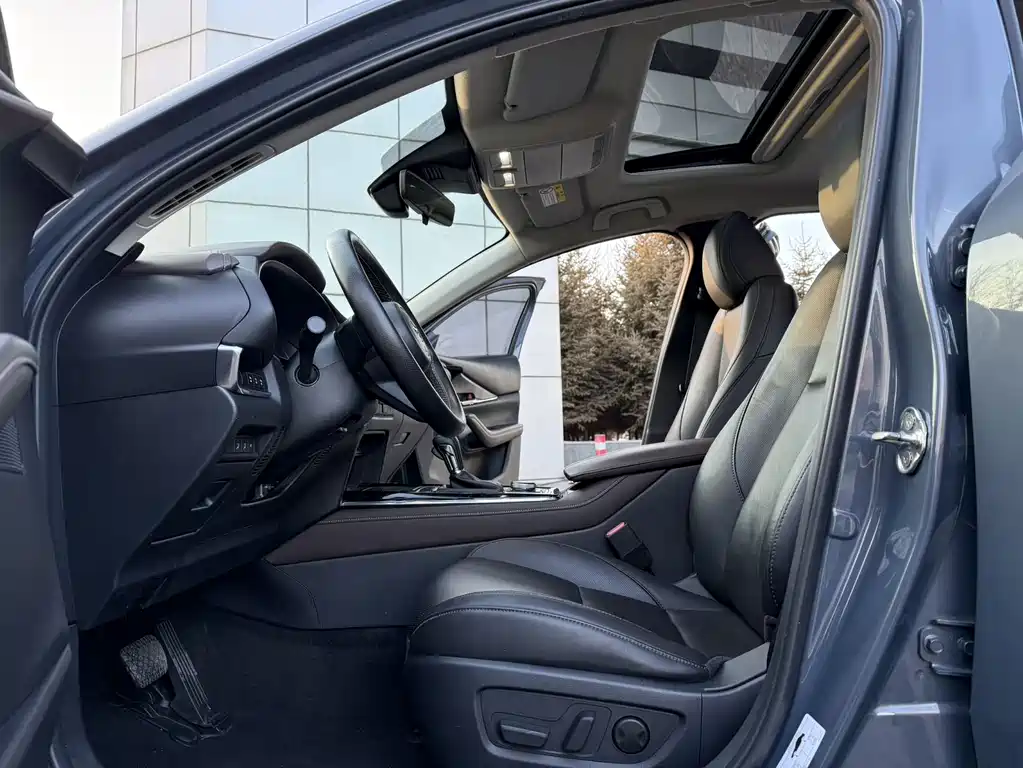 Mazda CX-30 2021 2.0L automatic Jiayue type купить на сайте DeffCars