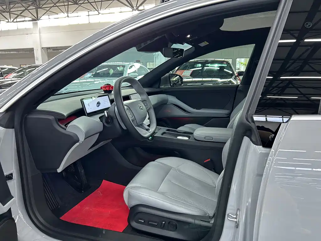 NIO ET5T 2024 model 75kWh Touring купить на сайте DeffCars