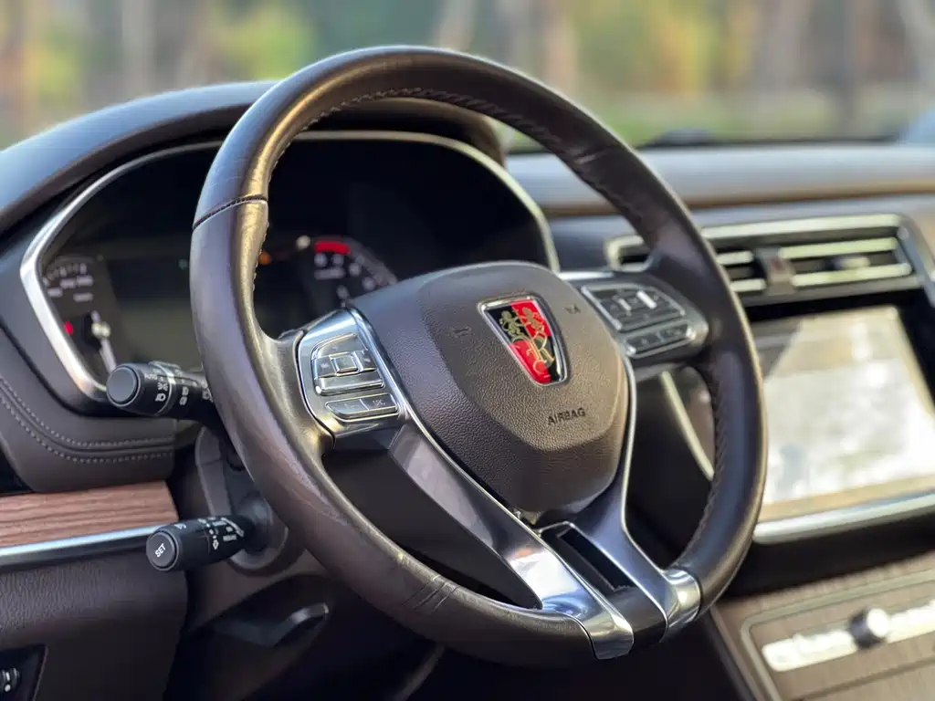 Roewe RX8 2018 30T Intelligent Network 2WD Extreme Edition купить на сайте DeffCars