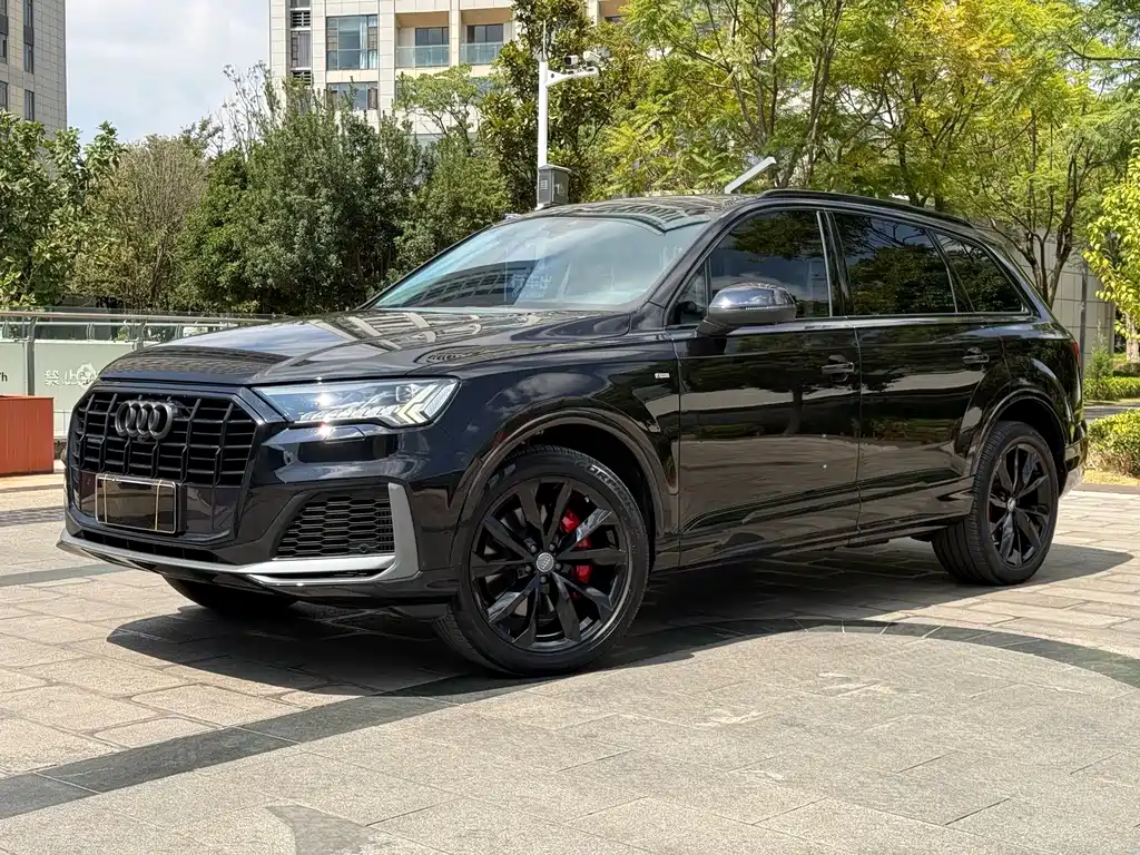 Audi Q7 2020 55 TFSI quattro S line sports купить на сайте DeffCars
