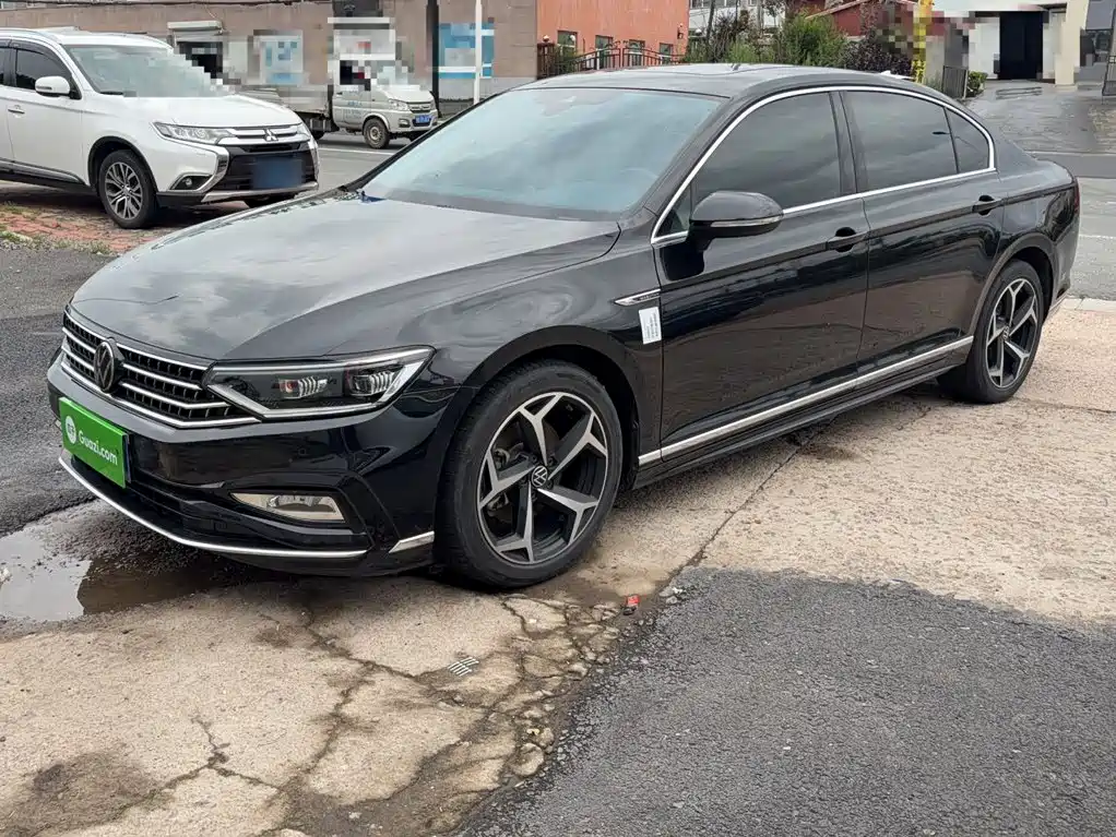 Magotan 2023 2 million commemorative edition 330TSI DSG luxury model купить на сайте DeffCars