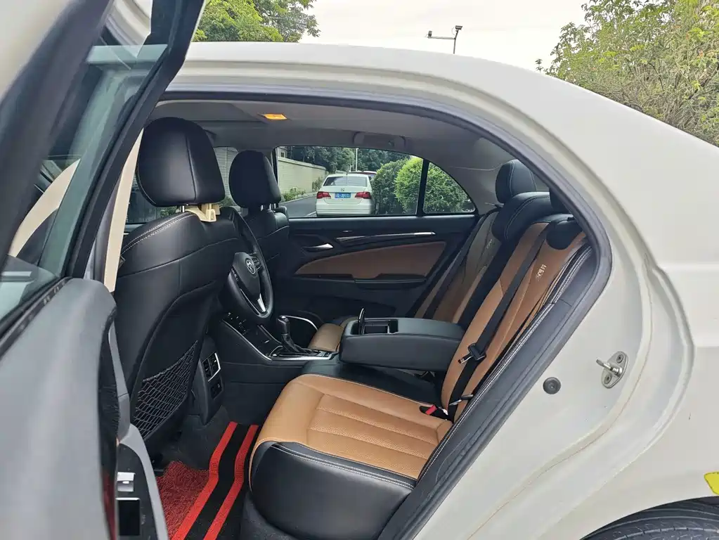 Qin New Energy 2018 Qin EV450 Zhilianfeng Shang Model купить на сайте DeffCars