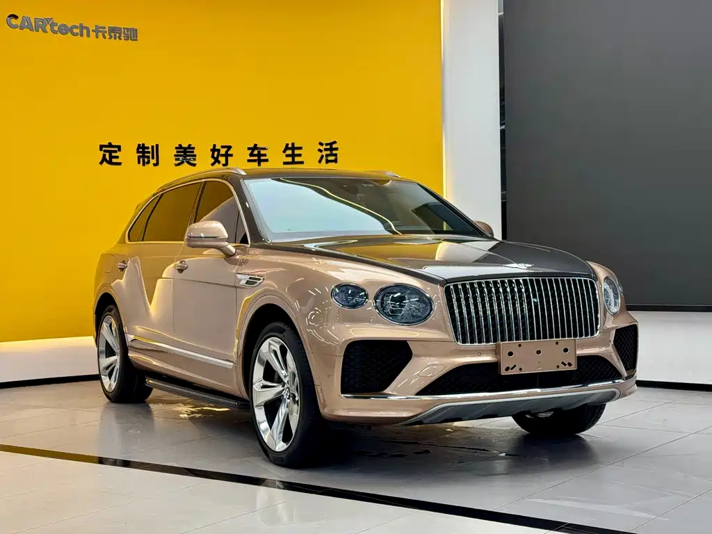 Bentayga 2023 4.0T V8 long wheelbase version купить на сайте DeffCars