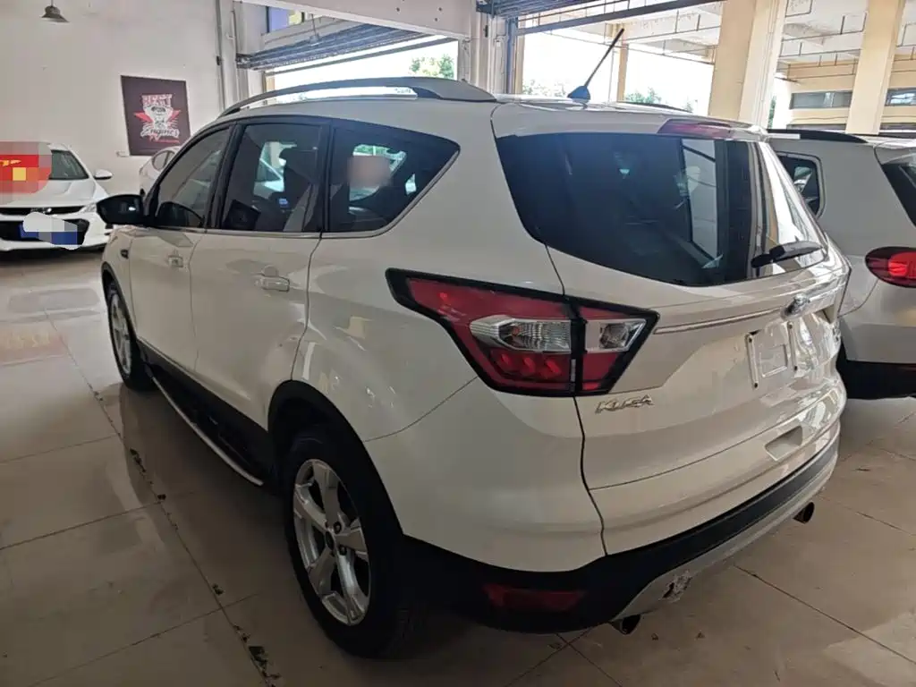Escape 2018 EcoBoost 180 two-wheel drive platinum airfoil купить на сайте DeffCars
