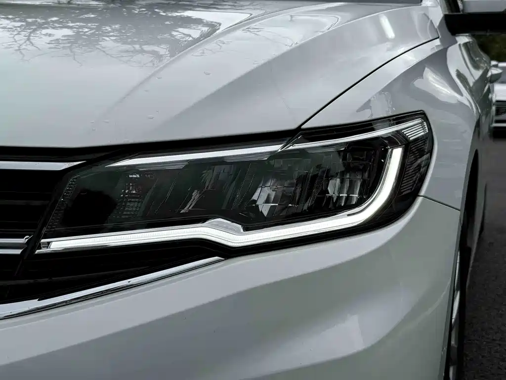 Bora 2021 1.5L Automatic Fashion Smart Connected Edition купить на сайте DeffCars