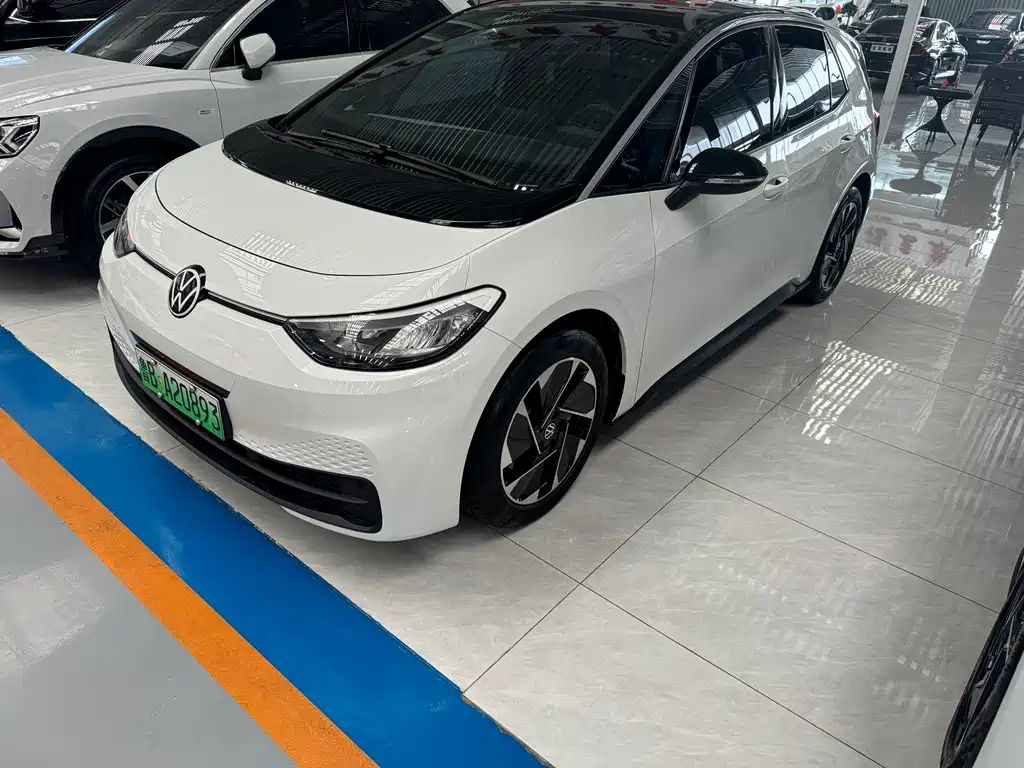 Volkswagen ID.3 2024 Outstanding Edition купить на сайте DeffCars