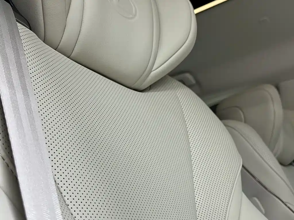Lexus LM 2025 500h six-seater premium version купить на сайте DeffCars