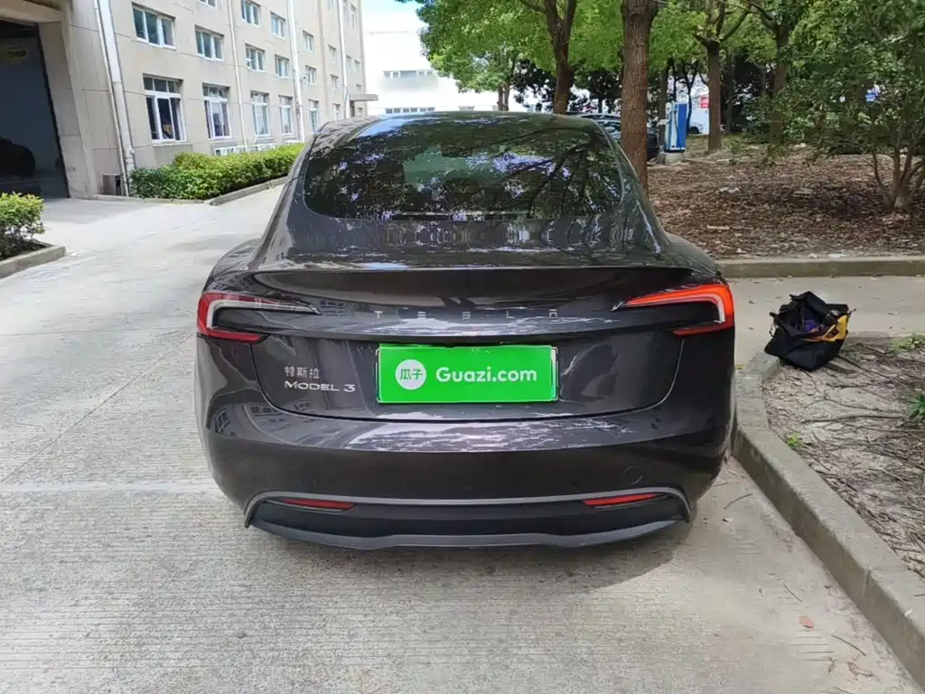 Model 3 2025 rear-wheel drive version купить на сайте DeffCars