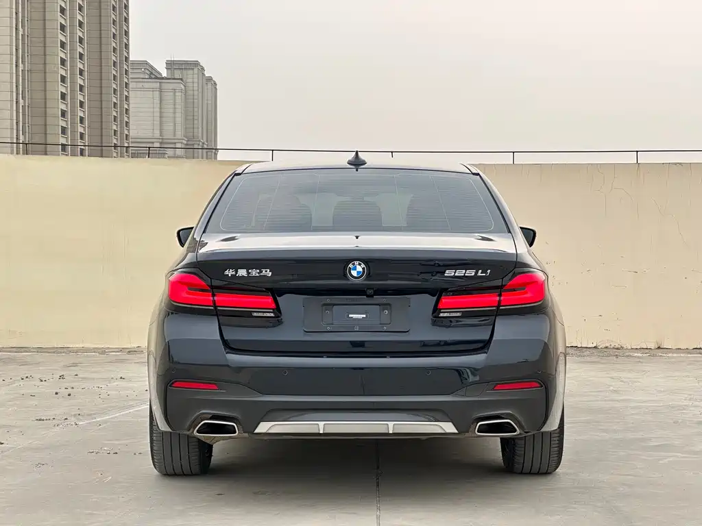 BMW 5 Series 2022 facelift 525Li M Sports Package купить на сайте DeffCars