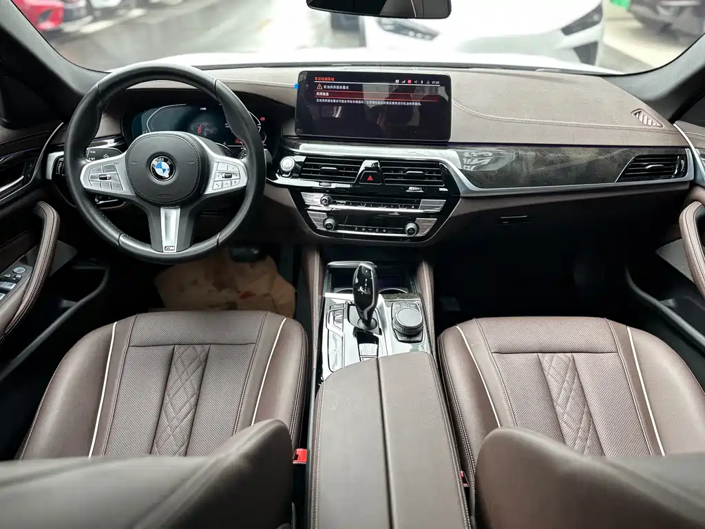 BMW 5 Series 2022 facelift 525Li M Sports Package купить на сайте DeffCars
