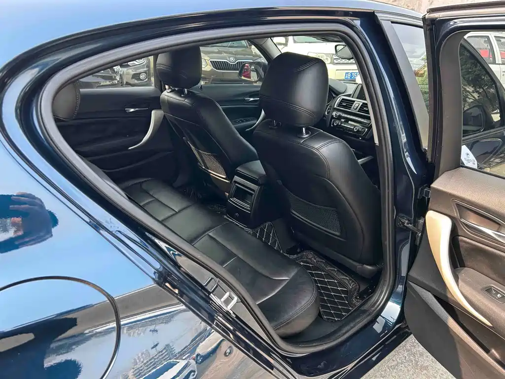 BMW 1 Series imported 2018 118i leading model купить на сайте DeffCars