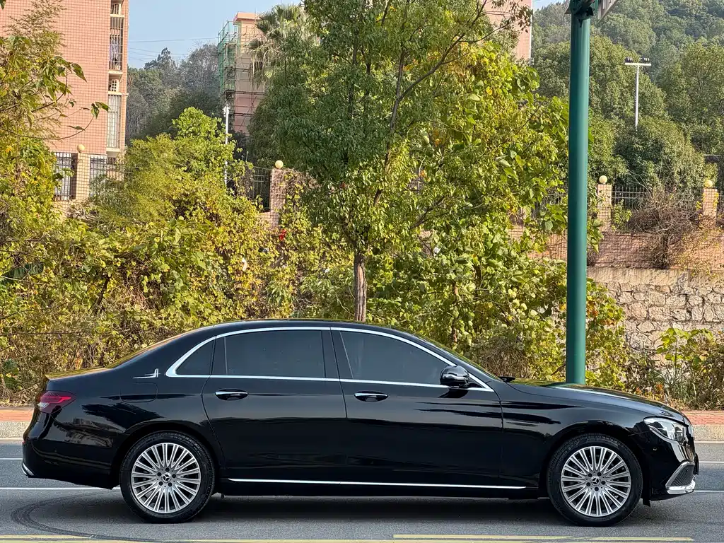 Mercedes-Benz E-Class 2023 E 300 L Fashion купить на сайте DeffCars