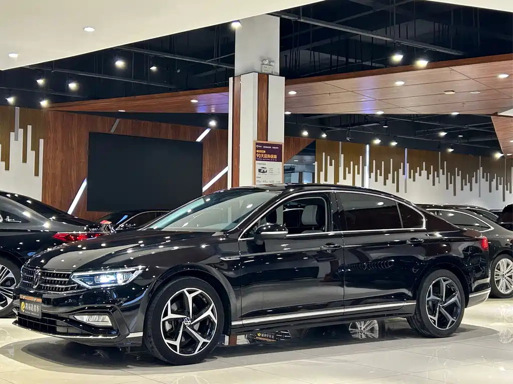 Magotan 2023 2 million commemorative edition 330TSI DSG luxury model купить на сайте DeffCars