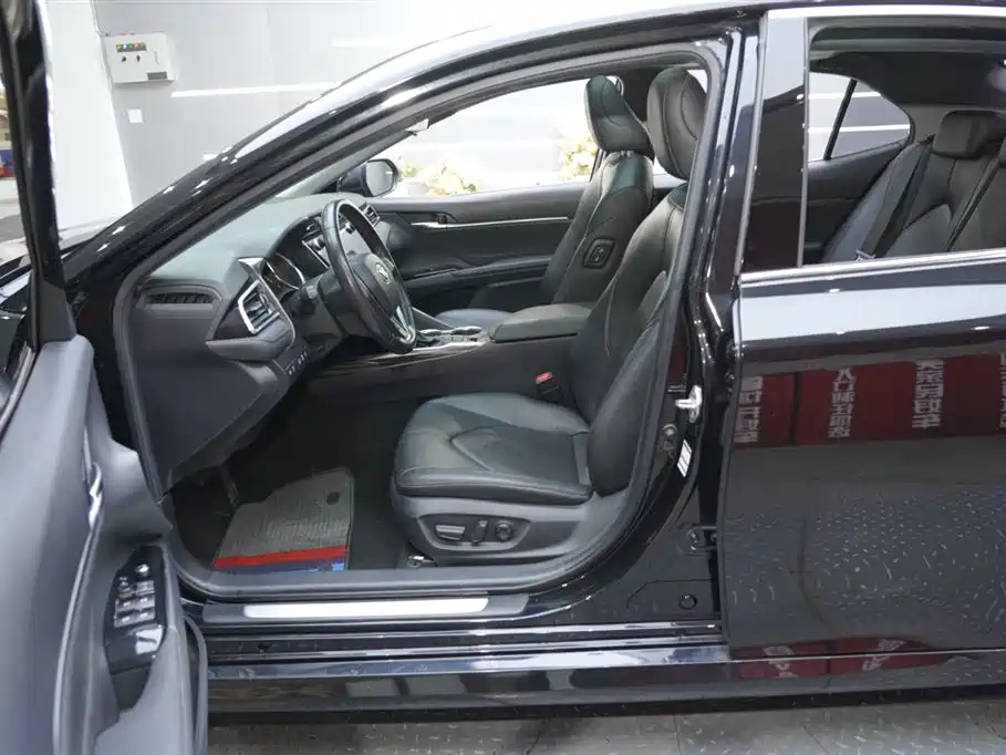 Camry 2019 2.0G Deluxe Edition National VI купить на сайте DeffCars