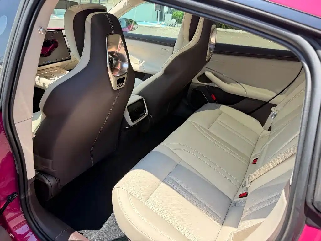 Xiaomi SU7 2026 Pro купить на сайте DeffCars