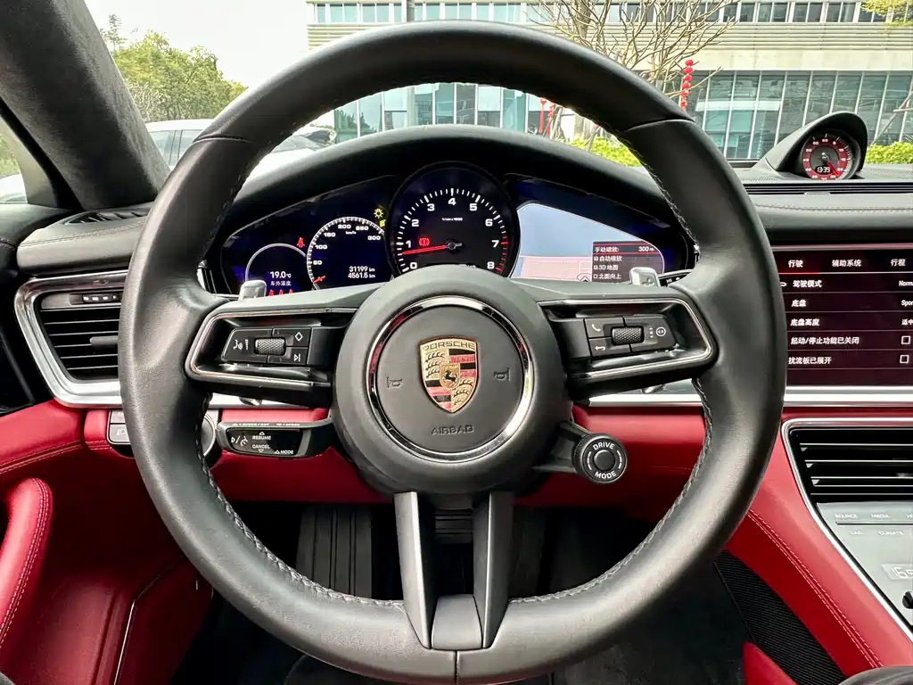 Panamera 2023 Panamera 2.9T Platinum Edition купить на сайте DeffCars