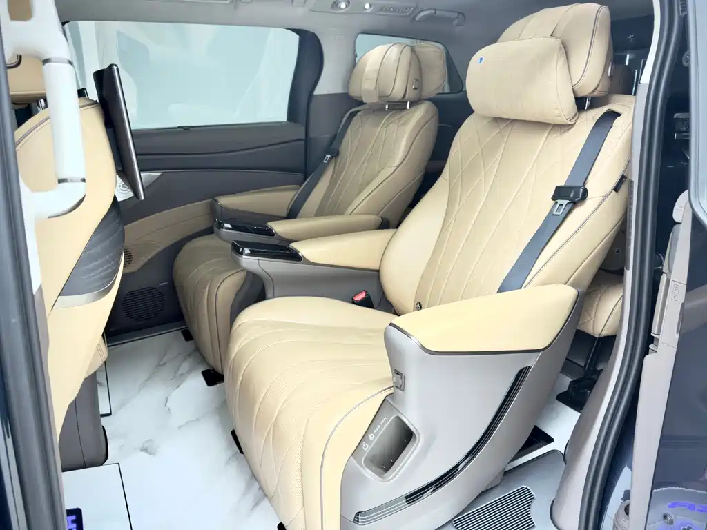 Denza D9 2022 DM-i 970 four-wheel drive flagship model купить на сайте DeffCars