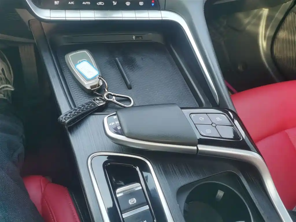 Changan UNI-T 2020 1.5T premium model купить на сайте DeffCars
