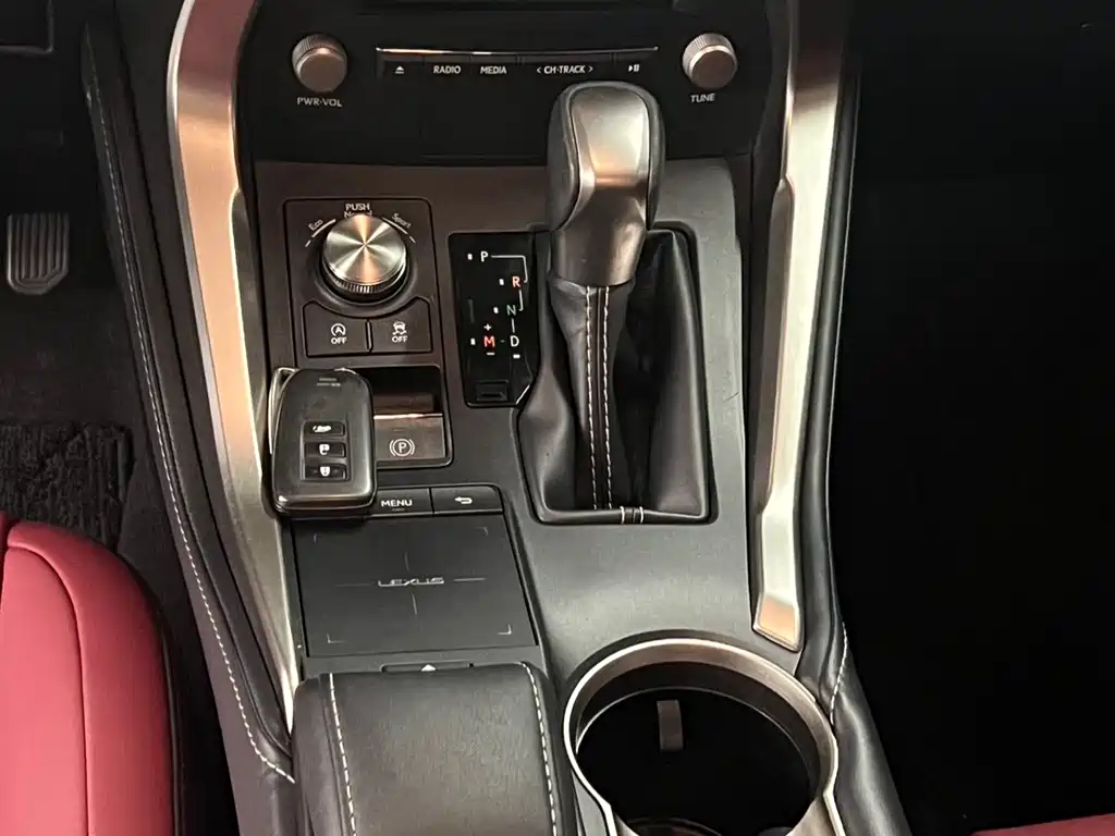 Lexus NX 2020 200 AWD Fengshang Edition National VI купить на сайте DeffCars