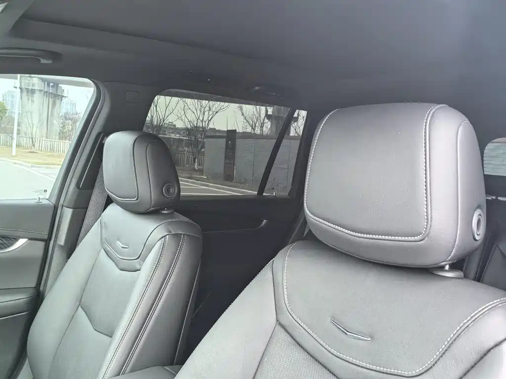 Cadillac XT6 2022 2.0T six-seat four-wheel drive luxury model купить на сайте DeffCars
