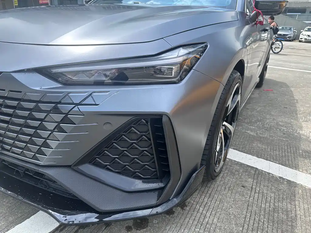 Changan UNI-V 2023 2.0T Leading Edition купить на сайте DeffCars
