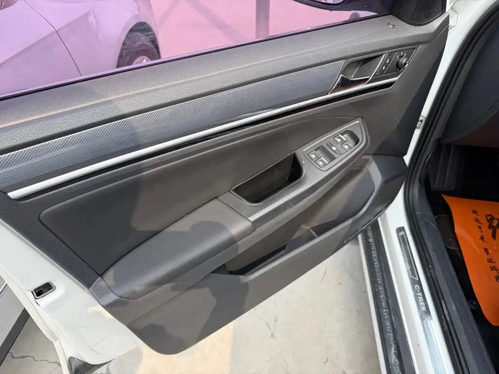 C-TREK Weiling 2018 1.5L manual comfort type купить на сайте DeffCars