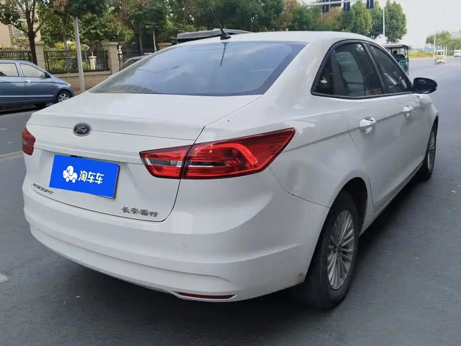 Escort 2017 facelift 1.5L automatic comfort model купить на сайте DeffCars