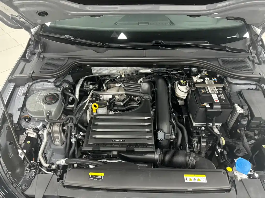Golf 2023 280TSI DSG R-Line Lite купить на сайте DeffCars