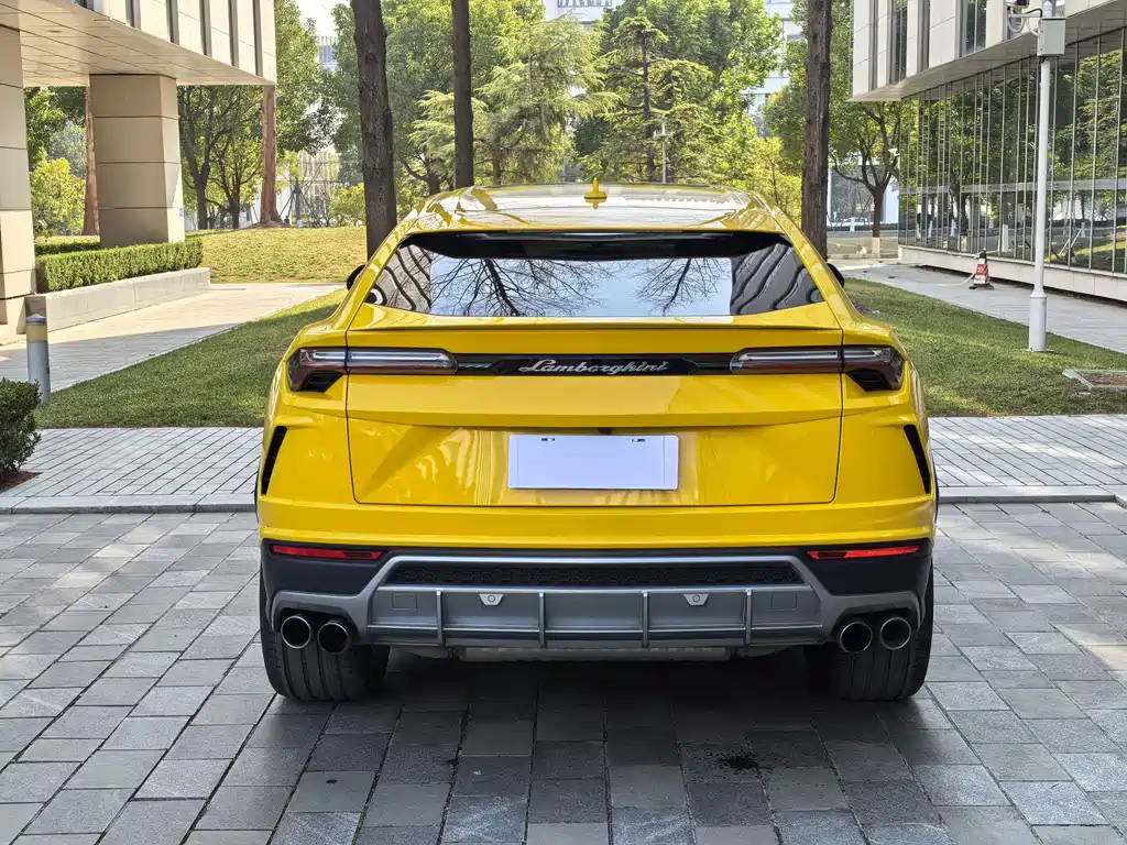 Urus 2021 4.0T V8 купить на сайте DeffCars