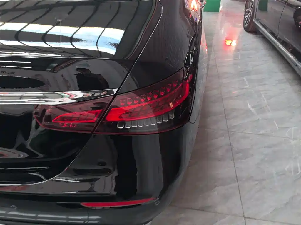 Mercedes-Benz E-Class 2023 E 300 L Luxury Model купить на сайте DeffCars