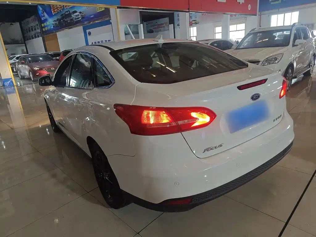 Focus 2017 sedan 1.6L automatic stylish Senova Zhixing version купить на сайте DeffCars