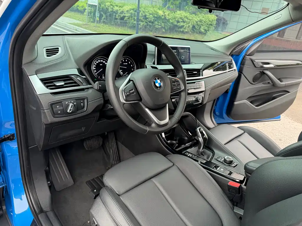 BMW X2 imported 2019 sDrive20i M off-road package National VI купить на сайте DeffCars