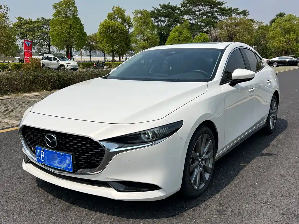 Mazda3 Angkesela 2023 2.0L Automatic Premium Edition купить на сайте DeffCars