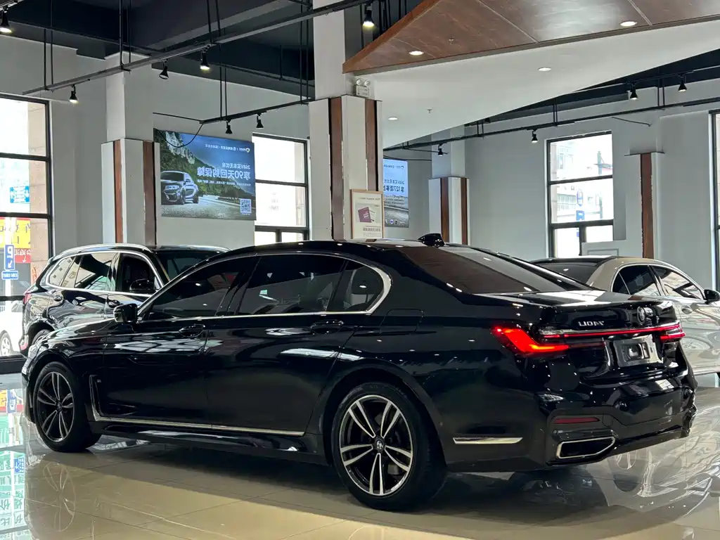 BMW 7 Series 2021 730Li M Sports Package купить на сайте DeffCars