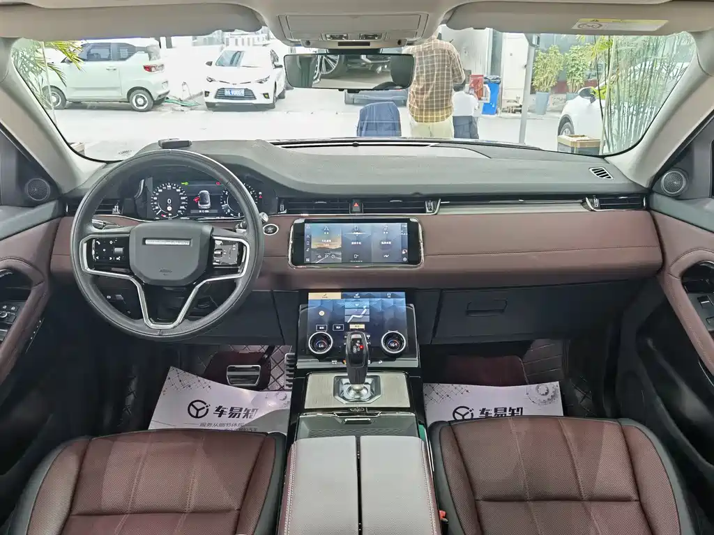 Range Rover Evoque 2022 Evoque L 249PS R-Dynamic Deluxe Edition купить на сайте DeffCars