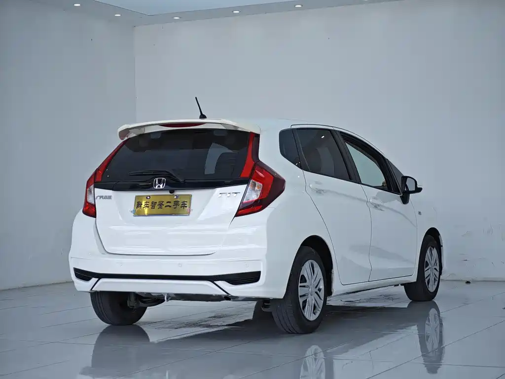 Fit 2018 1.5L CVT Comfort Edition купить на сайте DeffCars