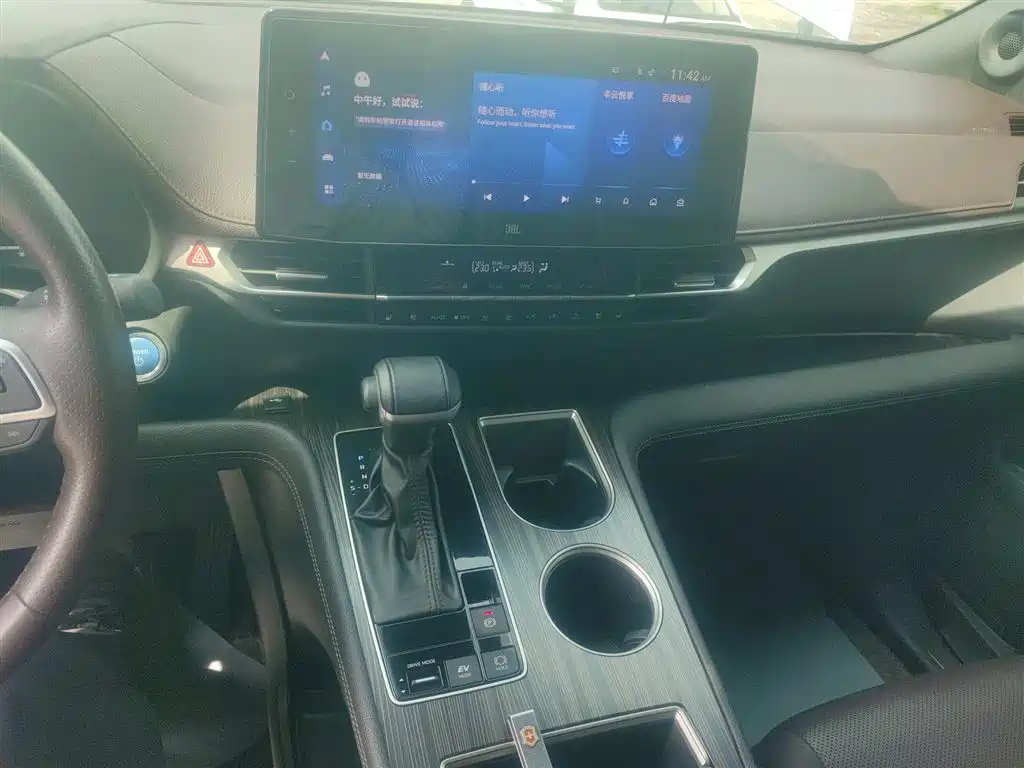 SIENNA 2023 2.5L Hybrid Platinum Edition купить на сайте DeffCars