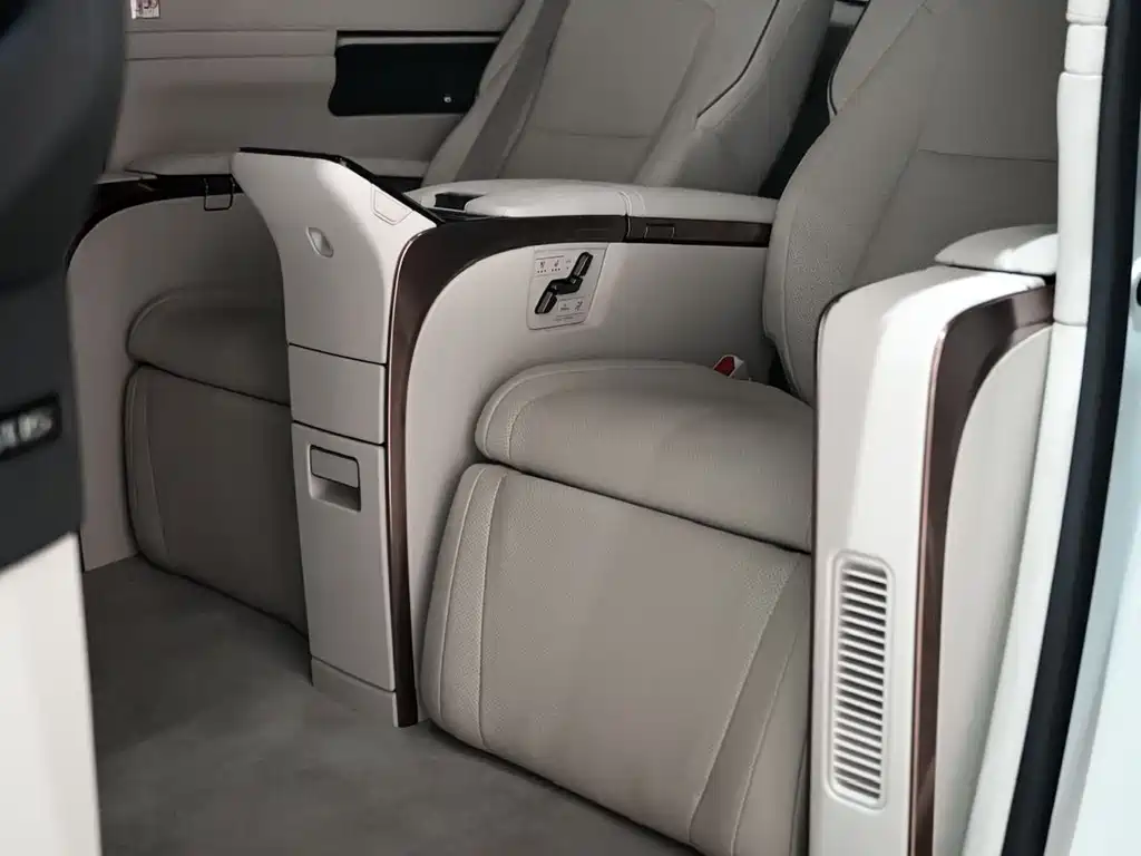 Lexus LM 2025 500h four-seater imperial edition купить на сайте DeffCars