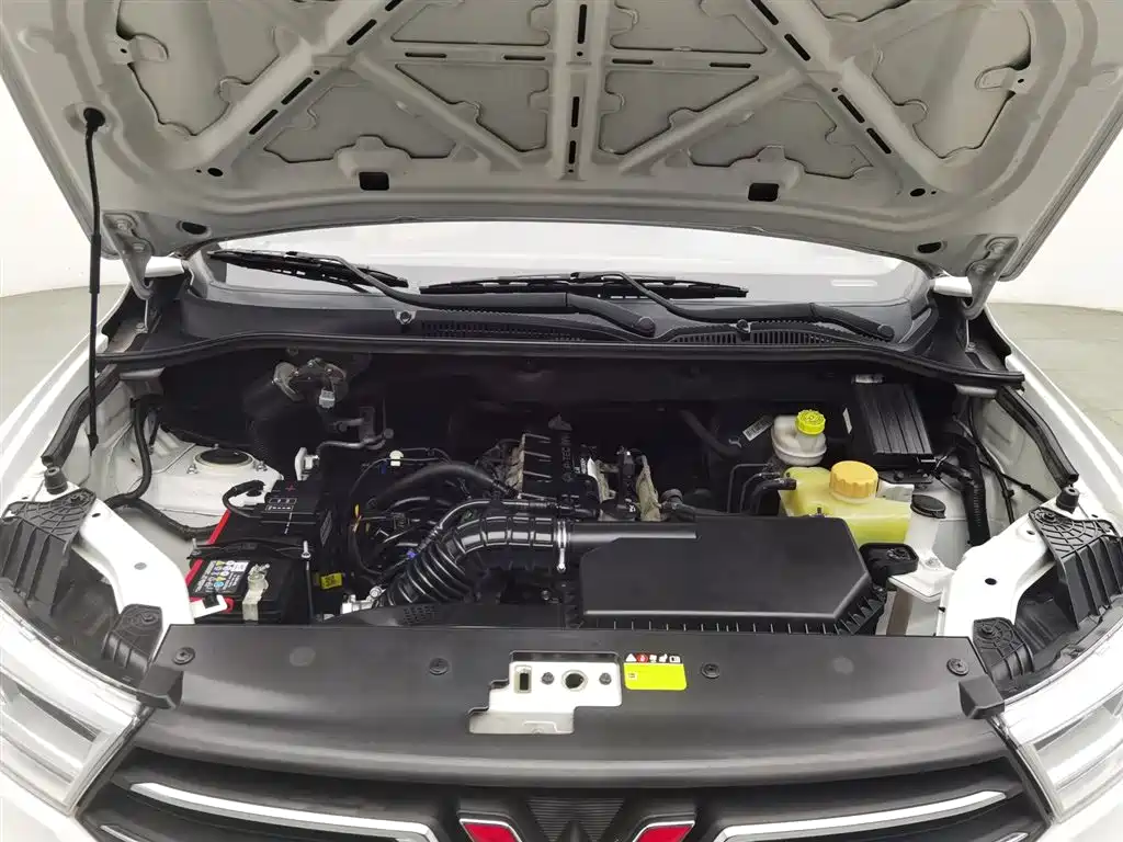 Wuling Hongguang 2021 facelift 1.5L S standard electric power assist LAR купить на сайте DeffCars