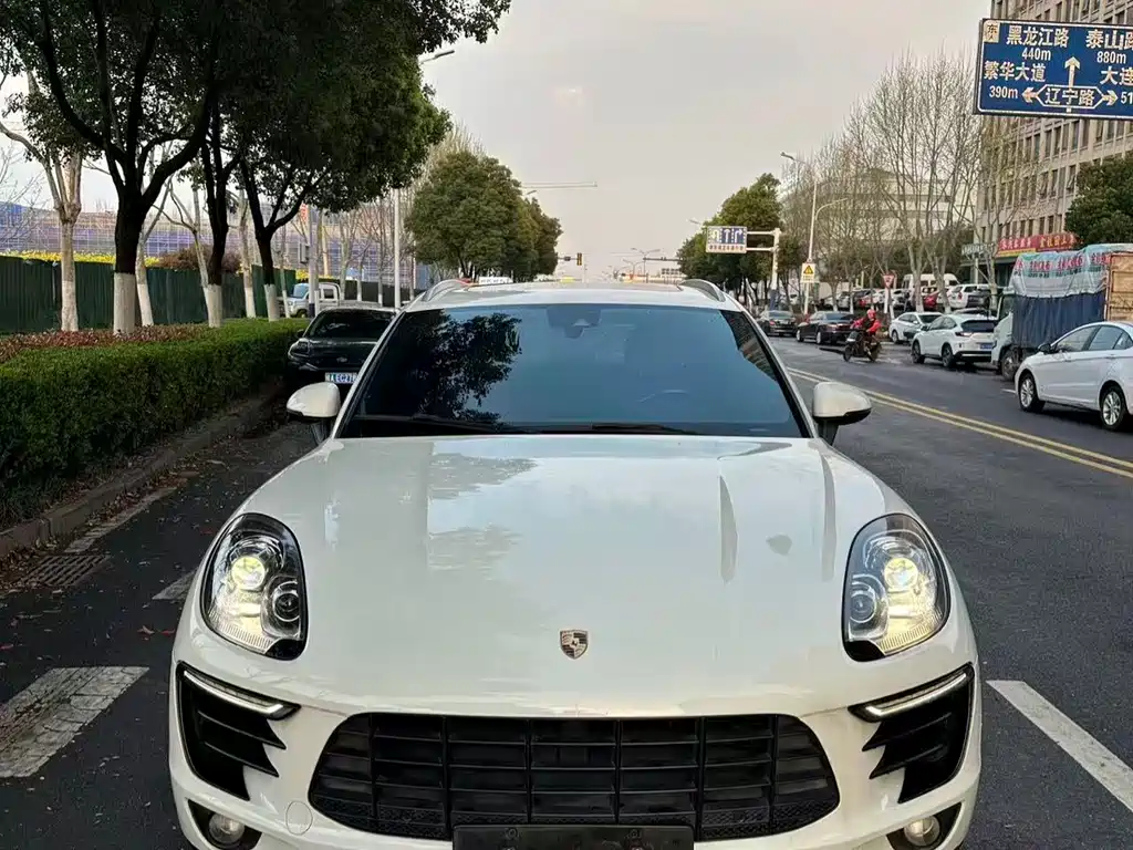 Macan 2017 Macan 2.0T купить на сайте DeffCars