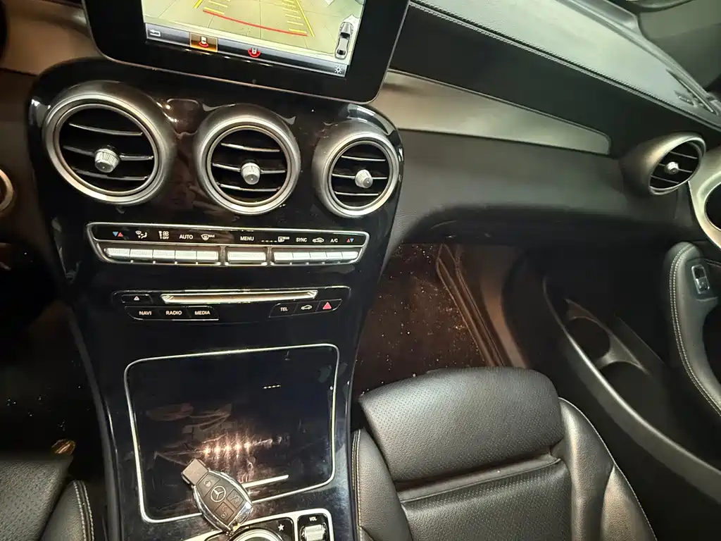 Mercedes-Benz GLC 2019 GLC 200 L 4MATIC купить на сайте DeffCars