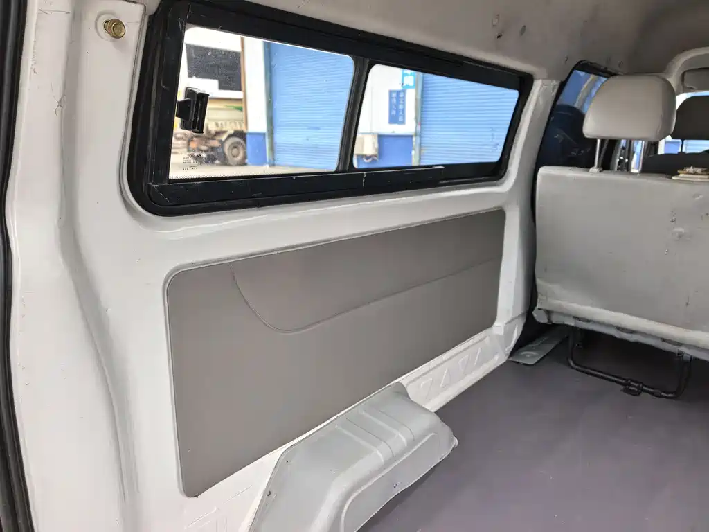 New Hiace X30L 2016 1.5L Fortune Edition DLCG14 купить на сайте DeffCars