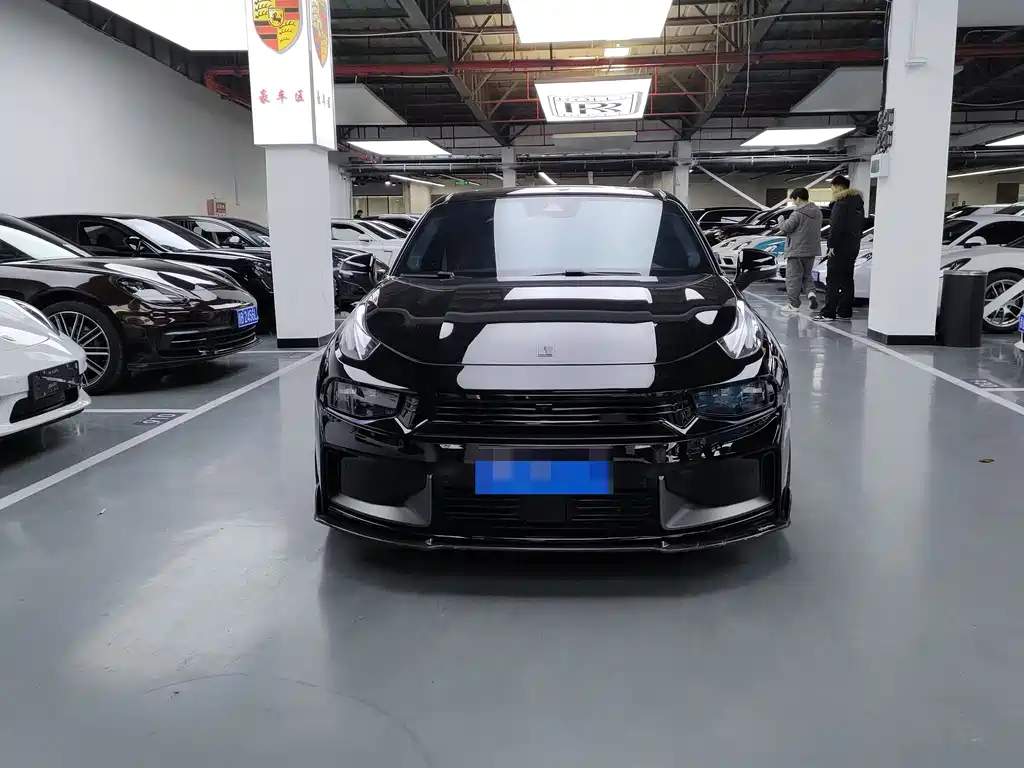 Lynk & Co 03 2019 03+ 2.0TD Automatic Wind Control Edition купить на сайте DeffCars