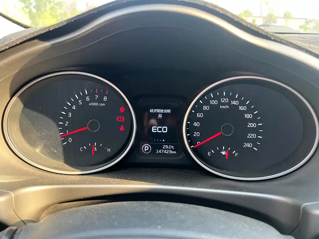 Sportage R (Zhipao) 2015 2.0L Automatic 2WD DLX купить на сайте DeffCars
