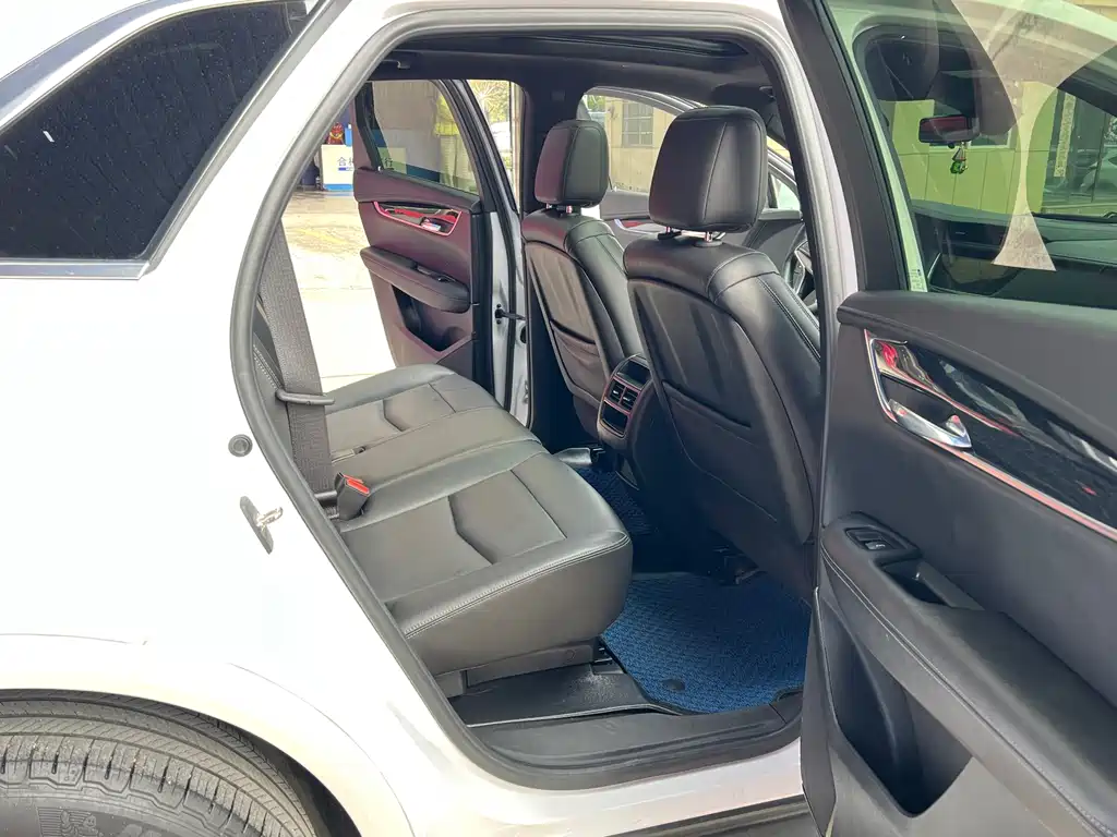 Cadillac XT5 2022 2.0T two-wheel drive luxury model купить на сайте DeffCars