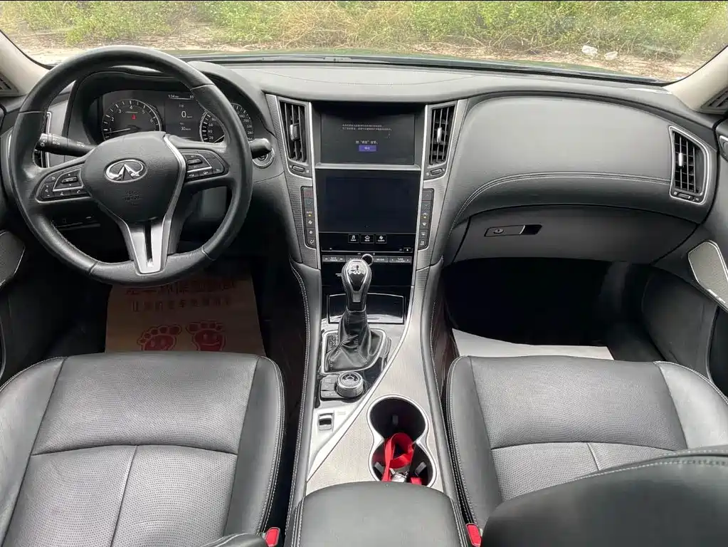 Infiniti Q50L 2018 2.0T Premium Edition National V купить на сайте DeffCars