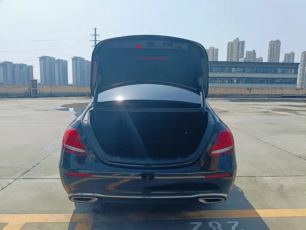 Mercedes-Benz E-Class 2020 facelift E 260 L купить на сайте DeffCars