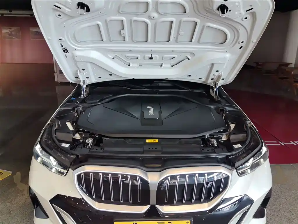 BMW i5 2024 eDrive 35L Exclusive M Sports Package купить на сайте DeffCars